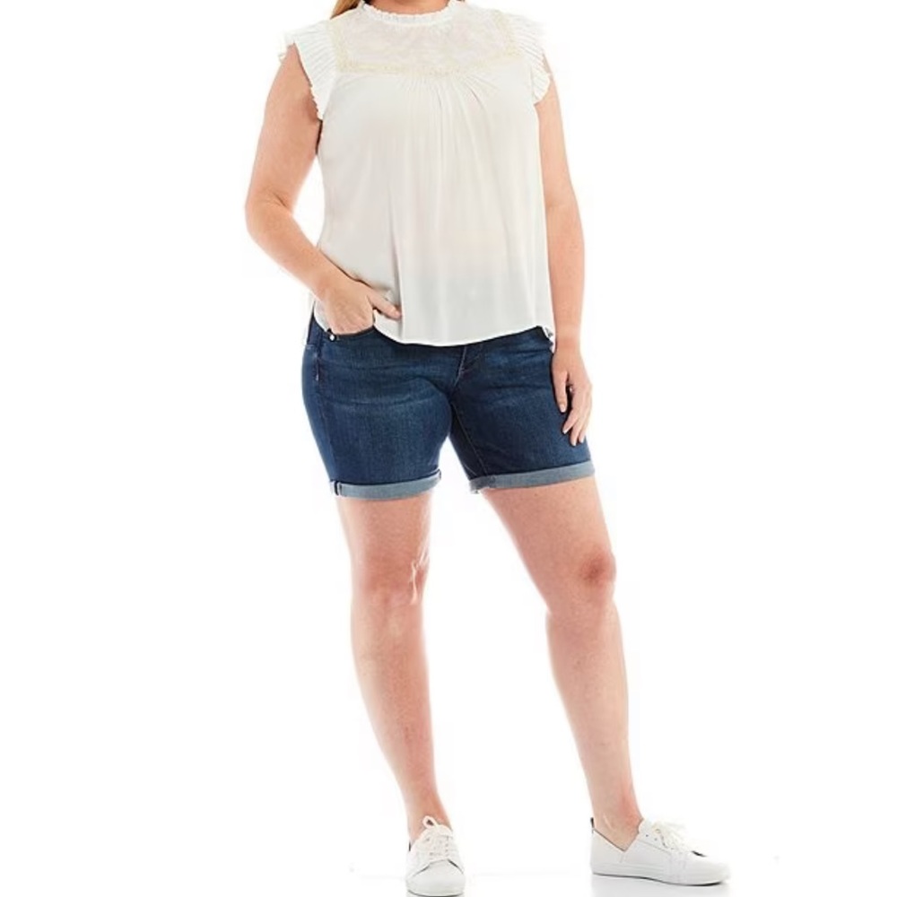 Democracy Plus Size "Ab"solution® Cuffed Mid Shorts.
